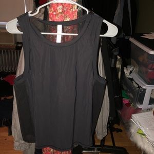 Lululemon tank